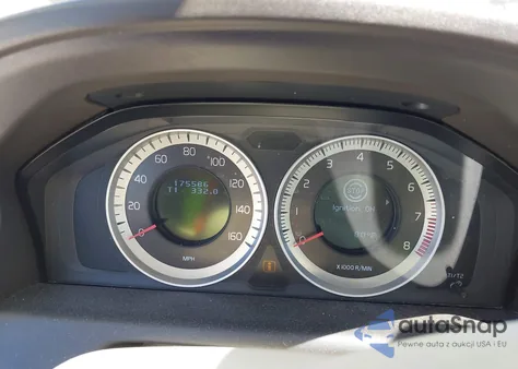 2011 Volvo Xc60 T6/T6 R-Design z USA, uszkodzony, nr VIN YV4902DZ8B2182868